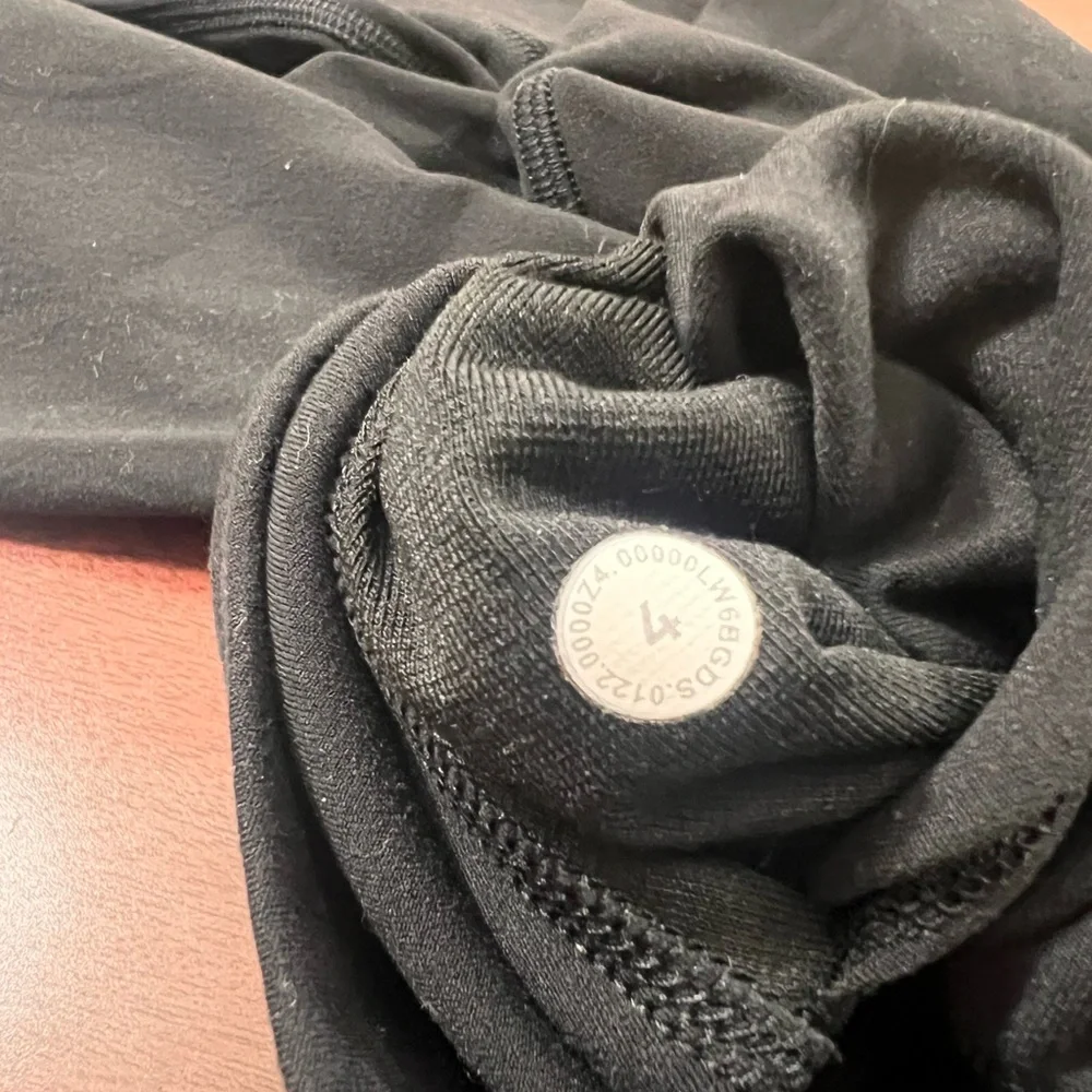 Lululemon Align Crop *21" Black - Picture 4 of 5